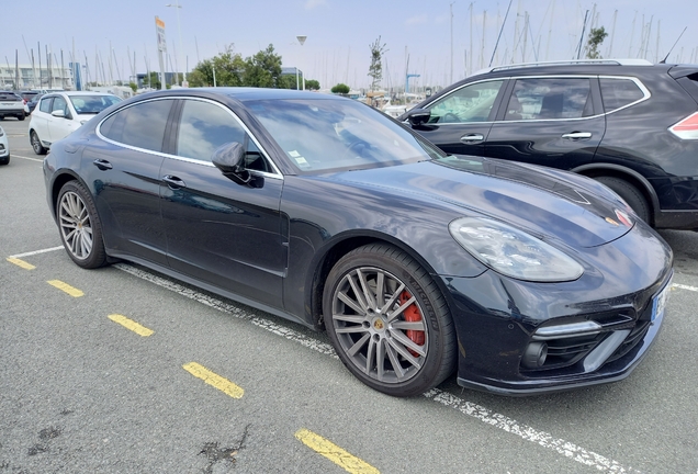 Porsche 971 Panamera Turbo