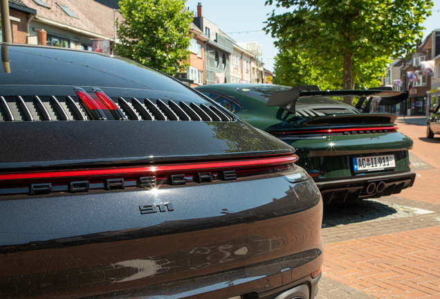 Porsche 992 Carrera 4S