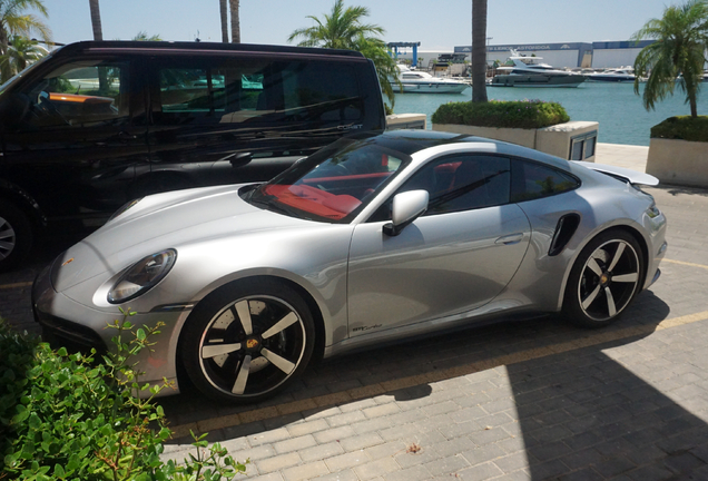 Porsche 992 Turbo