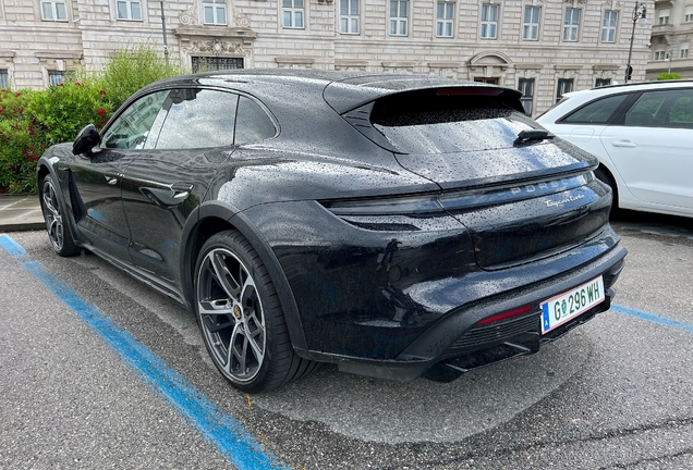 Porsche Taycan Turbo Cross Turismo