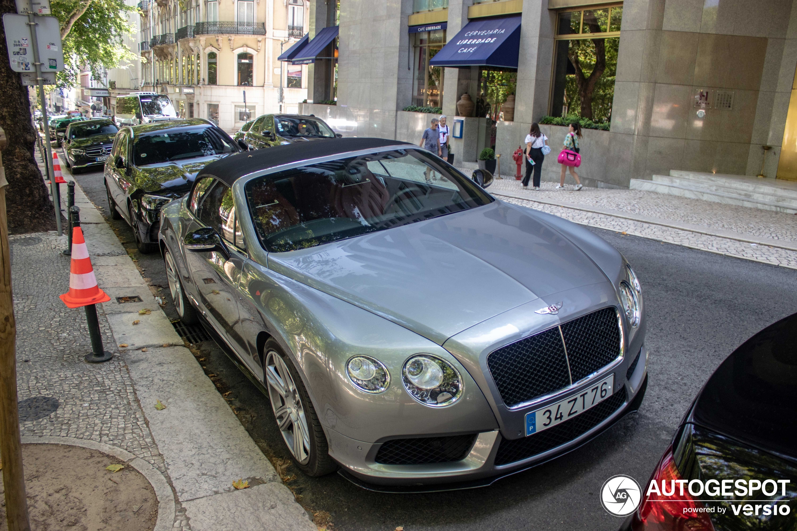 Bentley Continental GTC V8 S