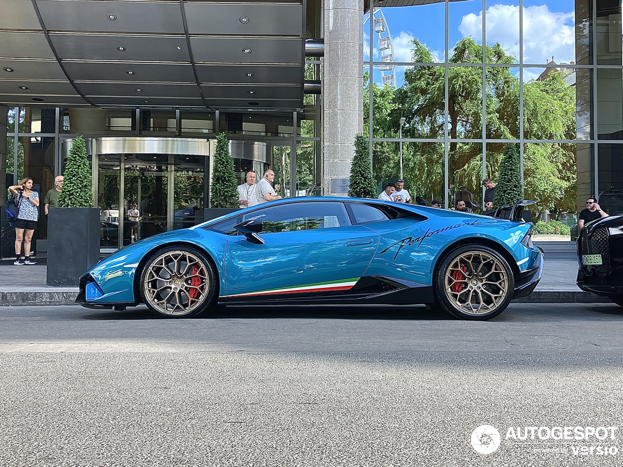 Lamborghini Huracán LP640-4 Performante