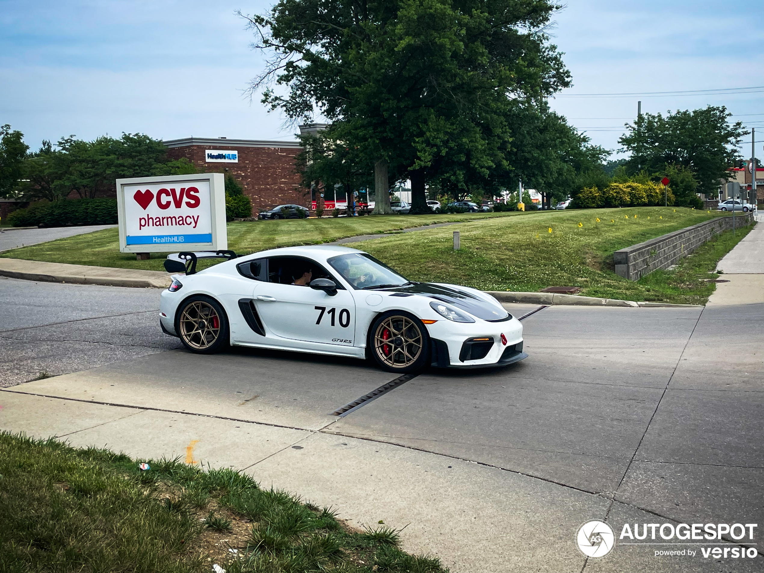 Porsche 718 Cayman GT4 RS Weissach Package