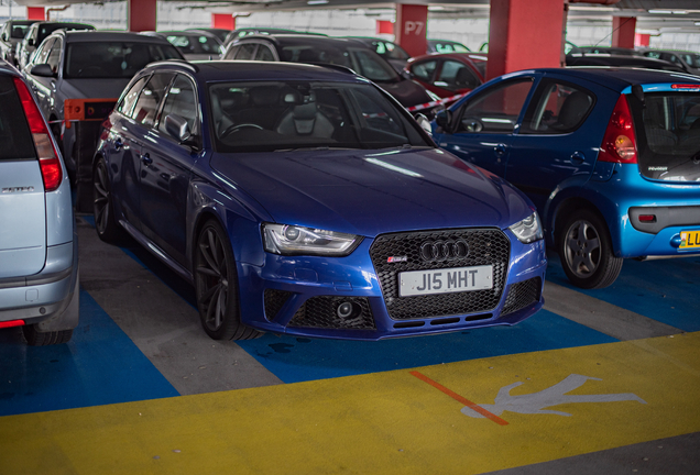 Audi RS4 Avant B8