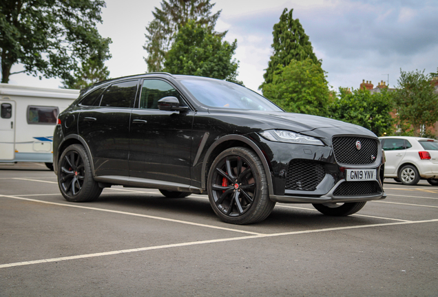 Jaguar F-PACE SVR