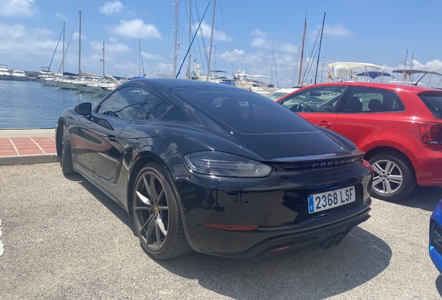 Porsche 718 Cayman GTS