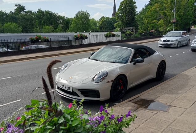 Porsche 992 Carrera 4 GTS Cabriolet