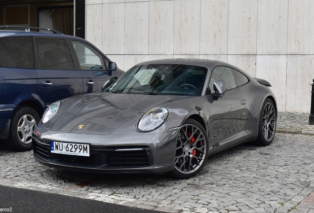 Porsche 992 Carrera 4S