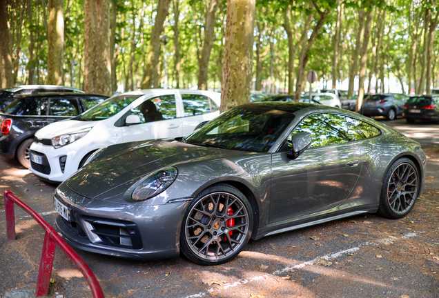 Porsche 992 Carrera 4S