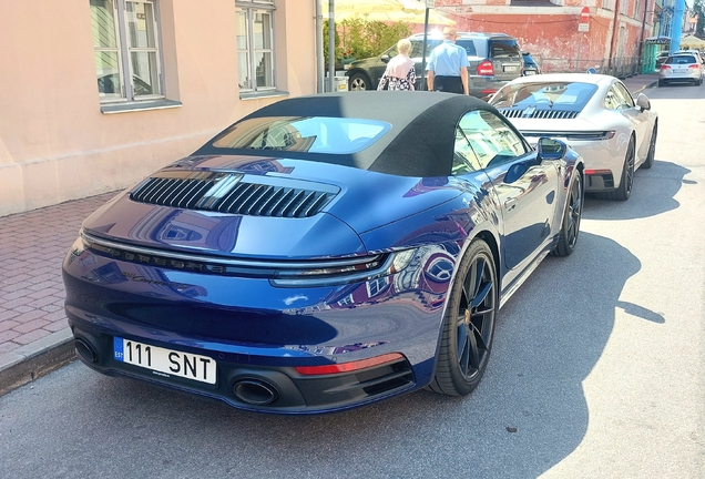 Porsche 992 Carrera 4S Cabriolet