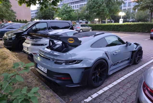 Porsche 992 GT3 RS Weissach Package