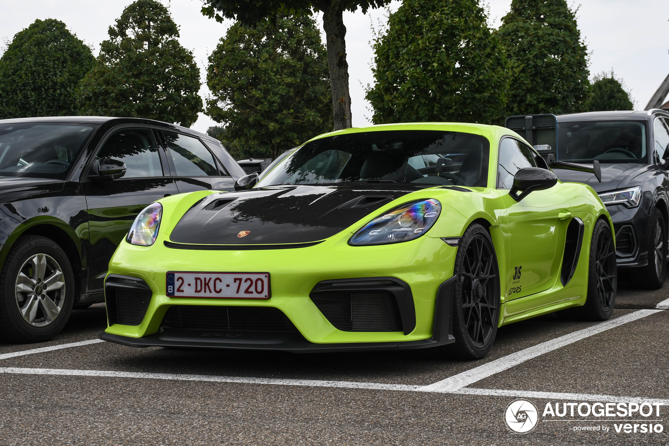 Porsche 718 Cayman GT4 RS Weissach Package