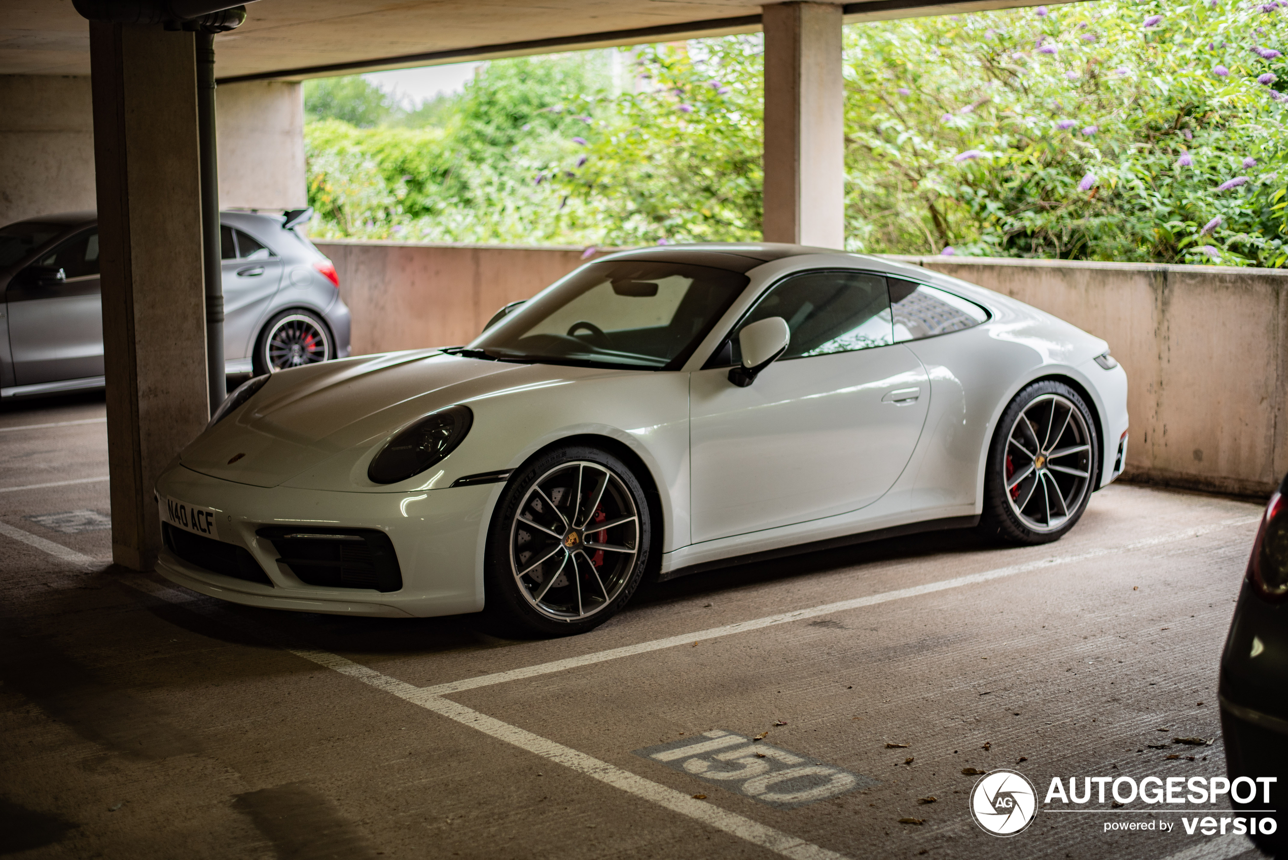 Porsche 992 Carrera 4S