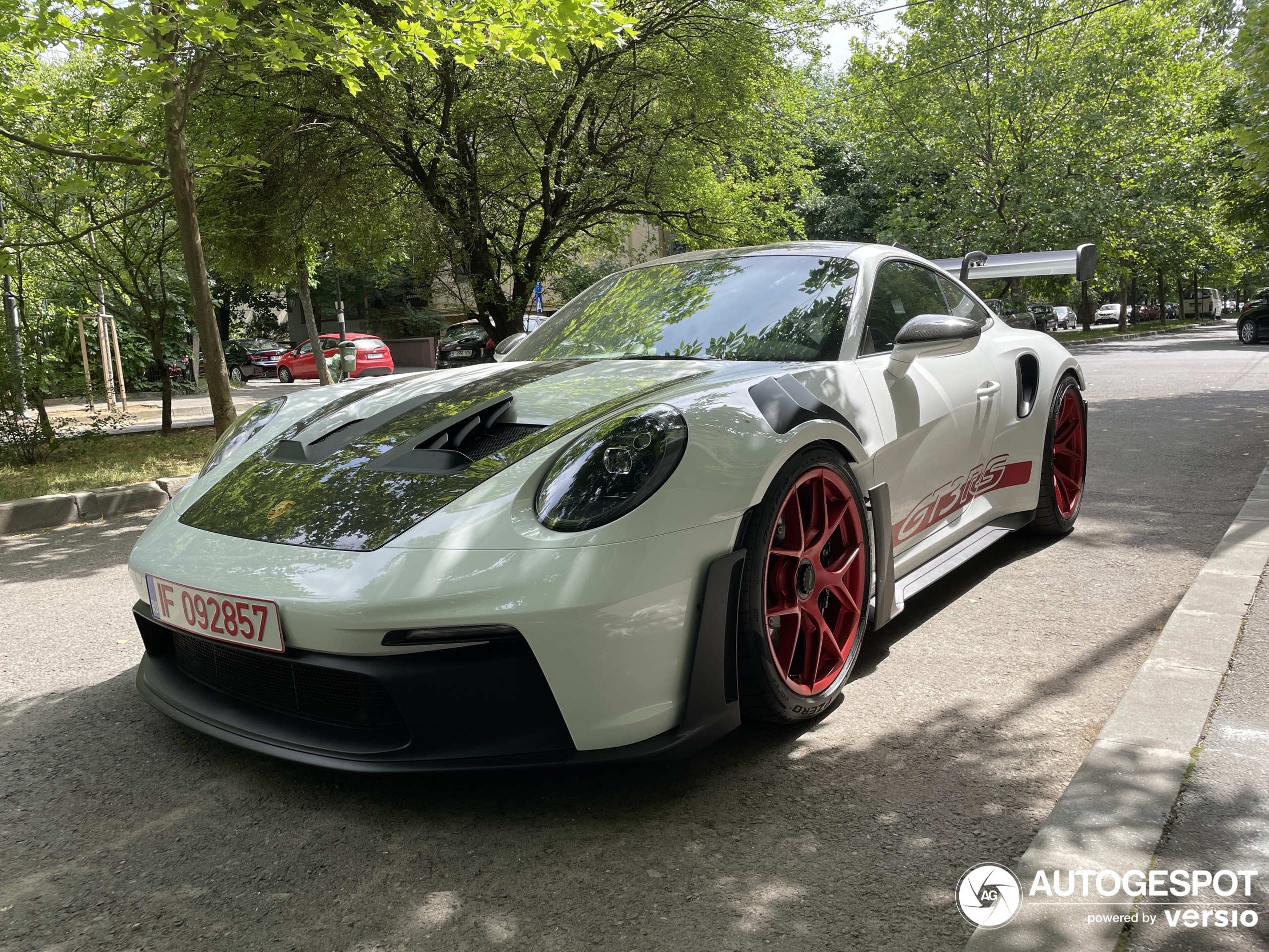 Porsche 992 GT3 RS Weissach Package