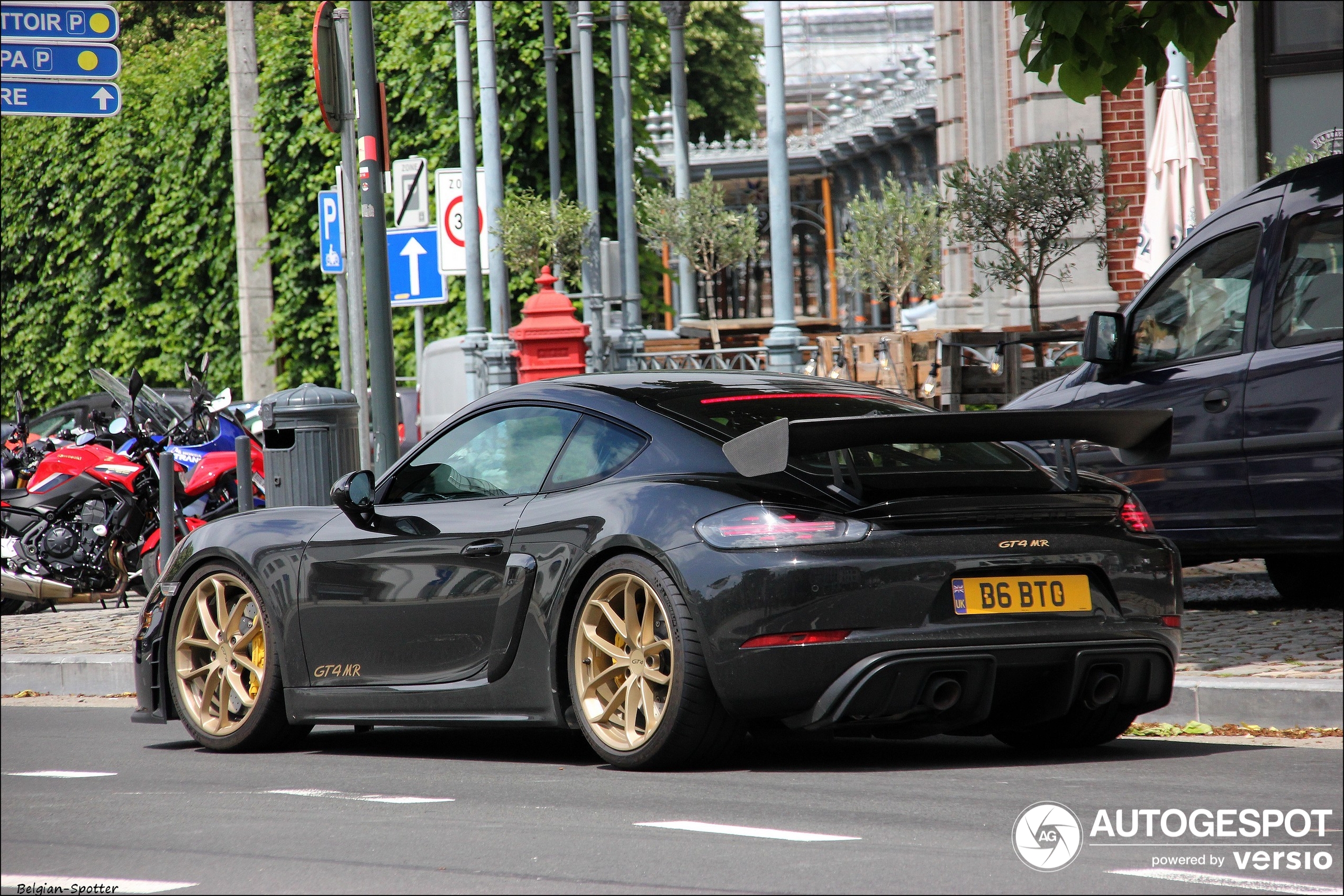 Porsche Manthey Racing 718 Cayman GT4 MR