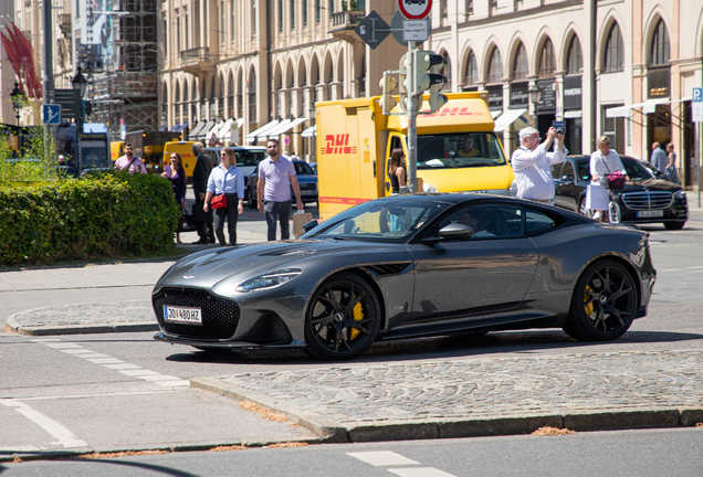 Aston Martin DBS Superleggera