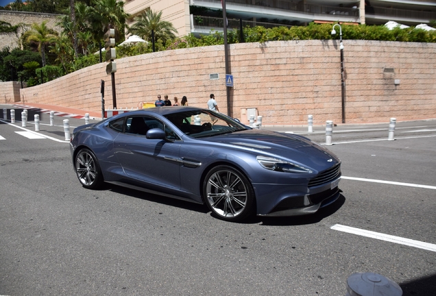 Aston Martin Vanquish 2013