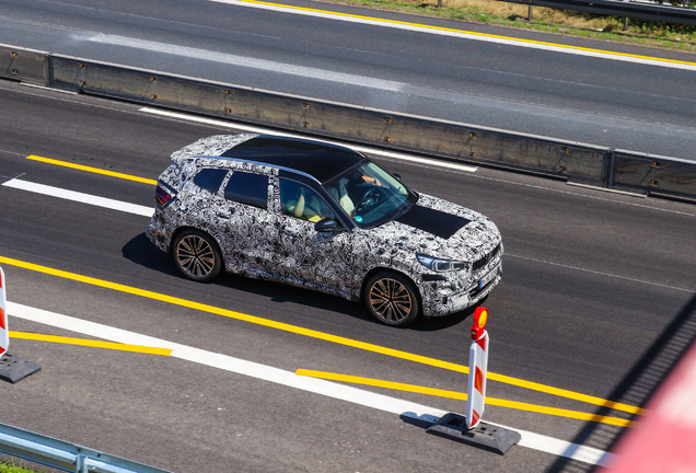 BMW X1 M35i U11