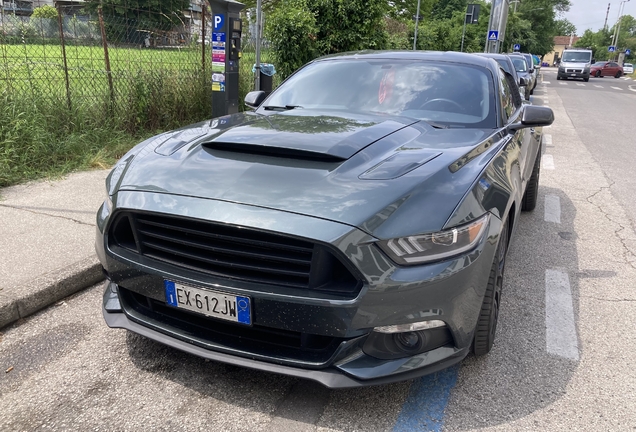 Ford Mustang GT 2015