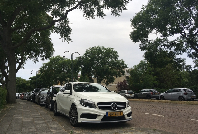 Mercedes-Benz A 45 AMG