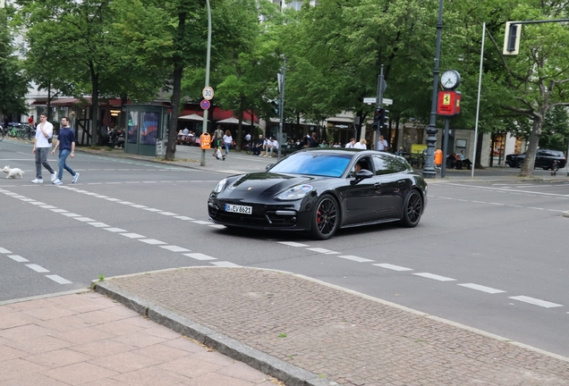 Porsche 971 Panamera GTS Sport Turismo