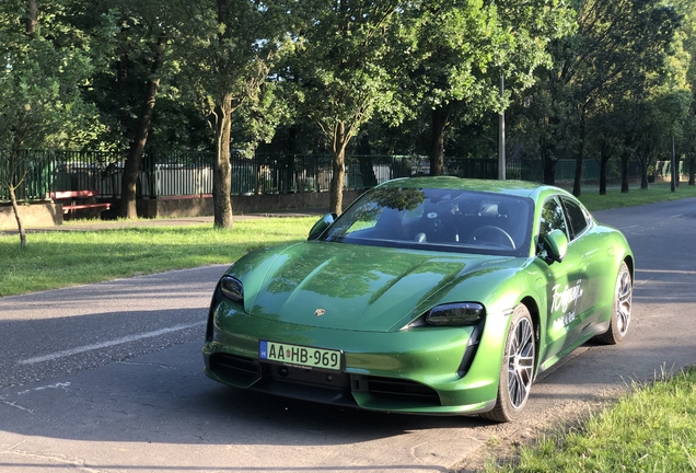 Porsche Taycan Turbo