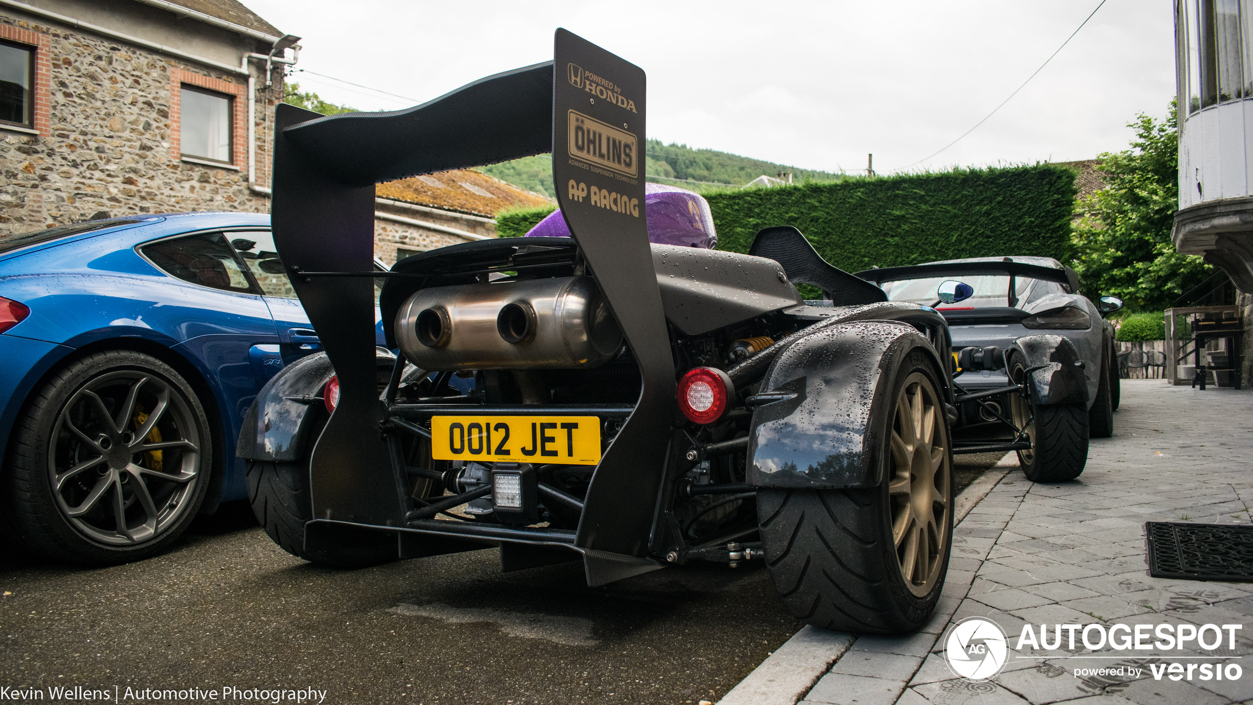 A purple Ariel Atom 4 shows up in Coo