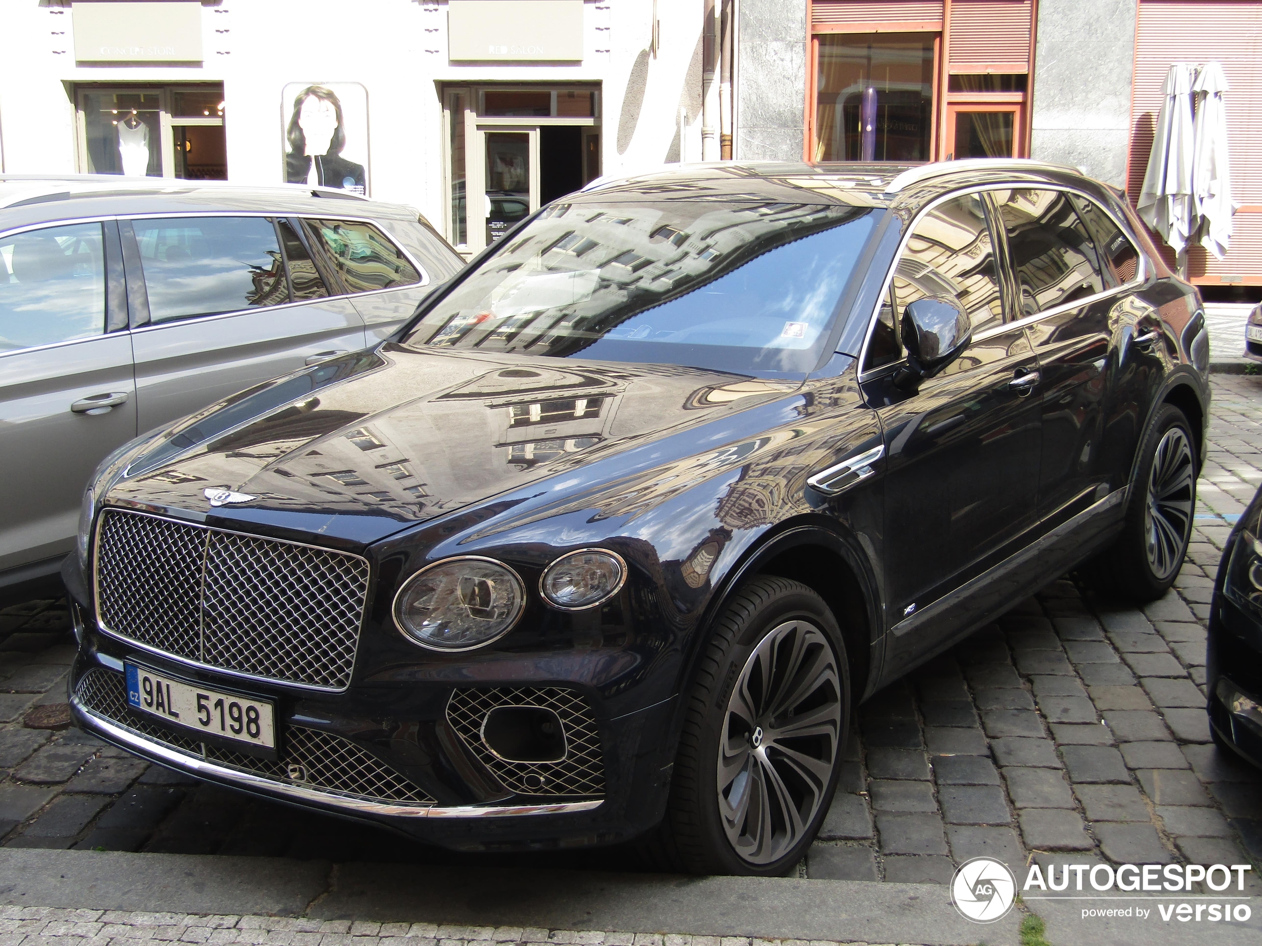 Bentley Bentayga V8 2021