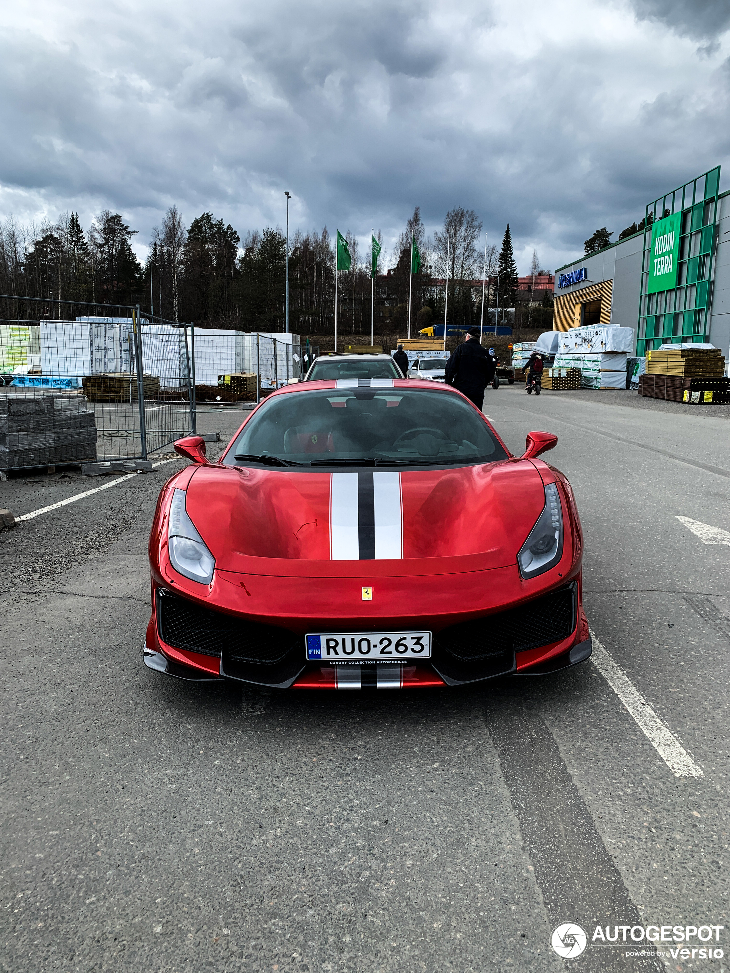 Ferrari 488 Pista