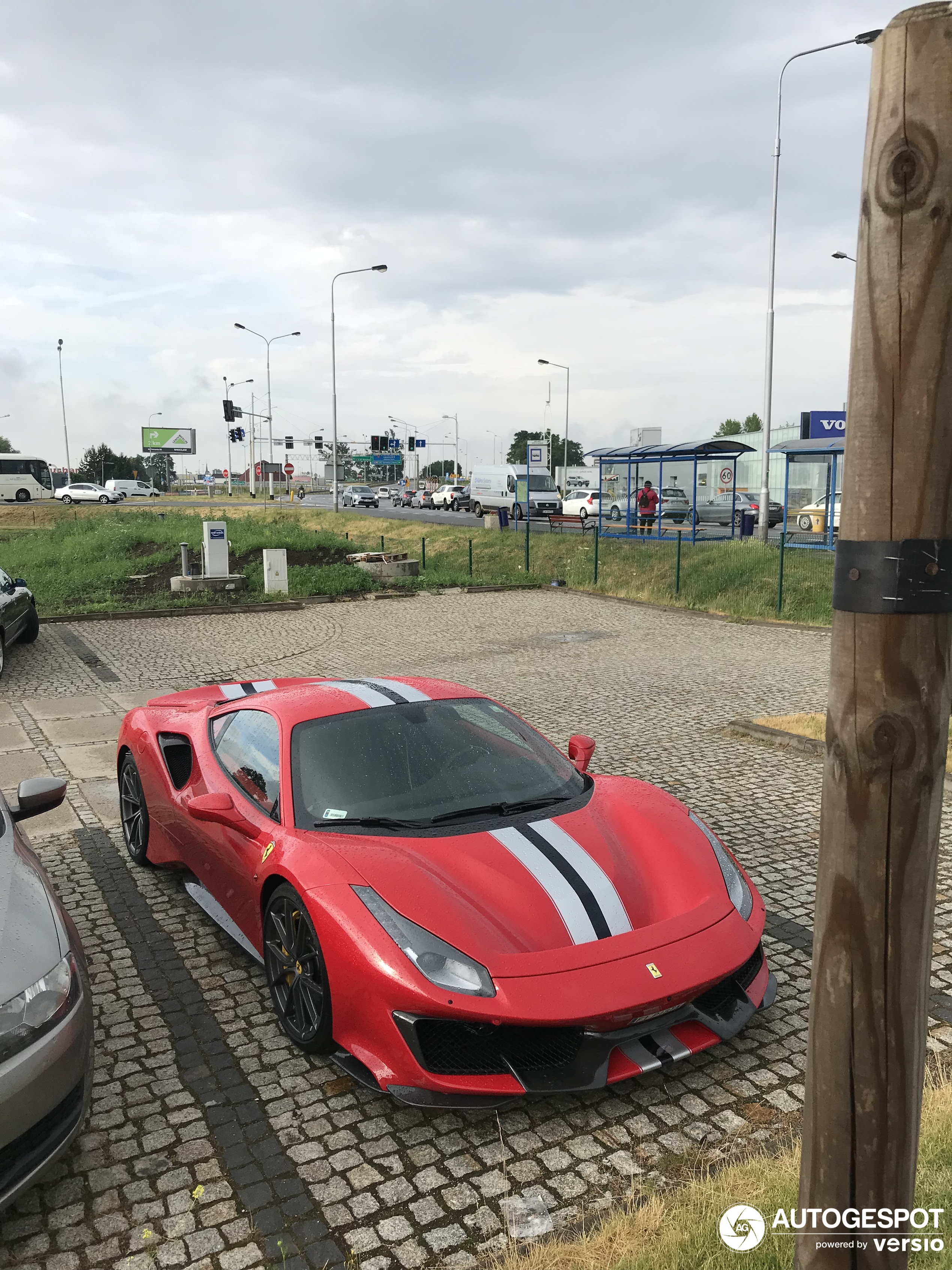 Ferrari 488 Pista