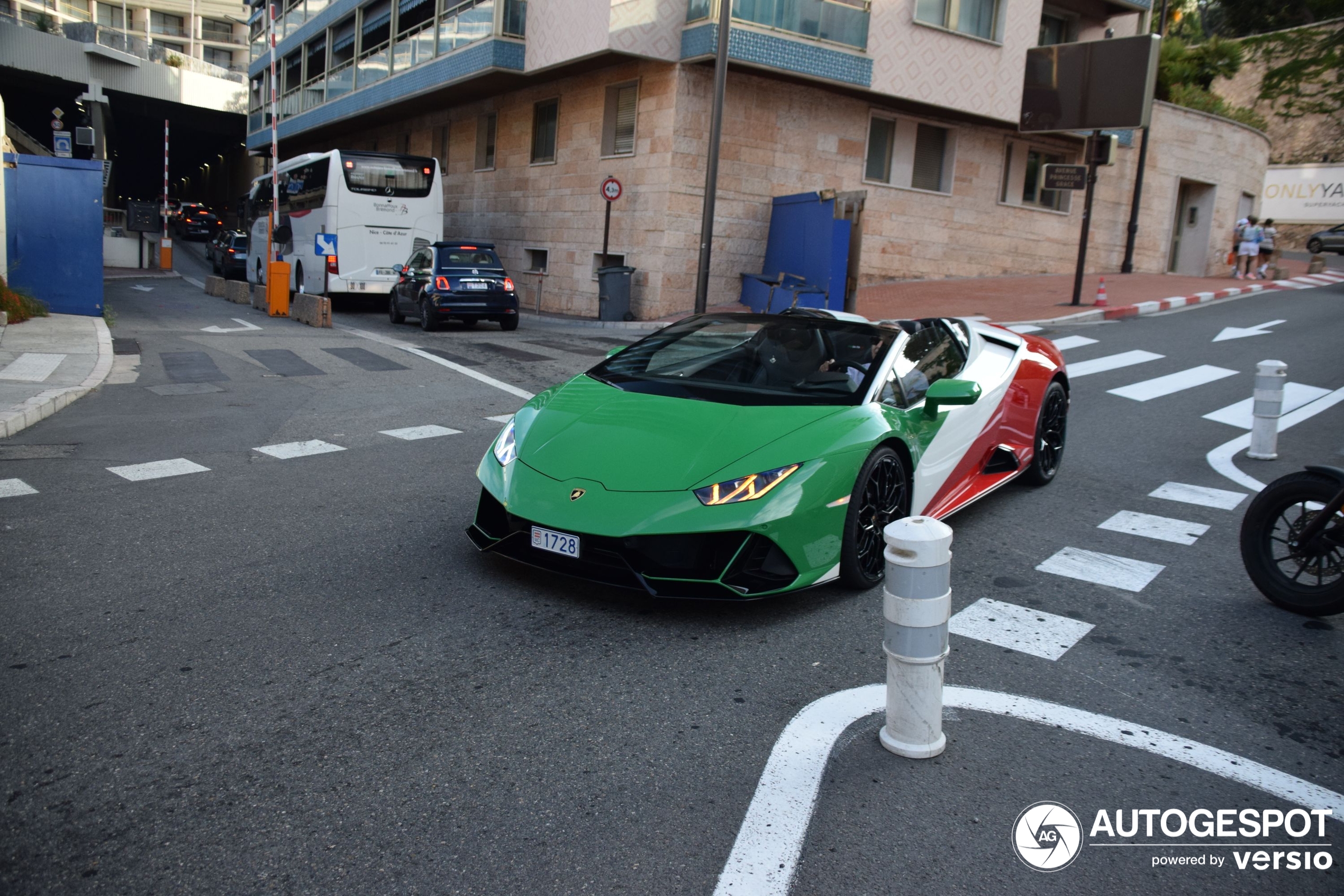 Lamborghini Huracán LP640-4 EVO Spyder