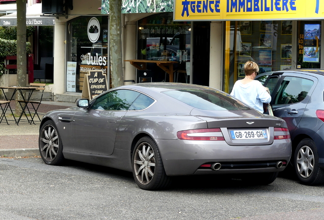 Aston Martin DB9