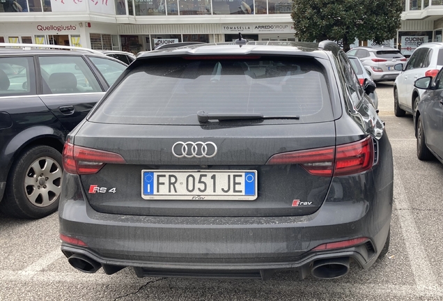 Audi RS4 Avant B9