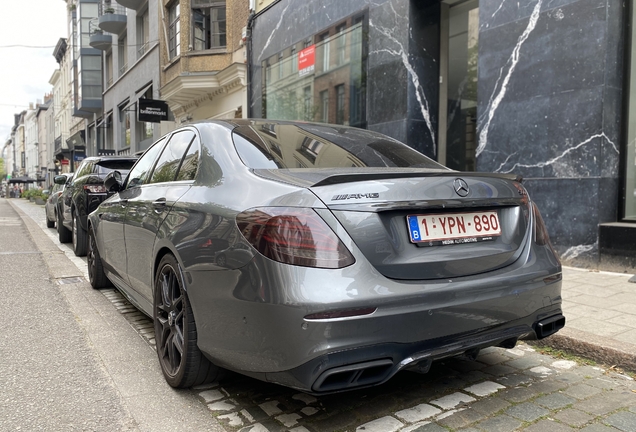 Mercedes-AMG E 63 S W213