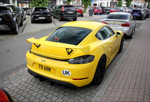 Porsche 718 Cayman GT4