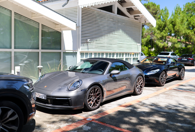 Porsche 992 Carrera 4S Cabriolet