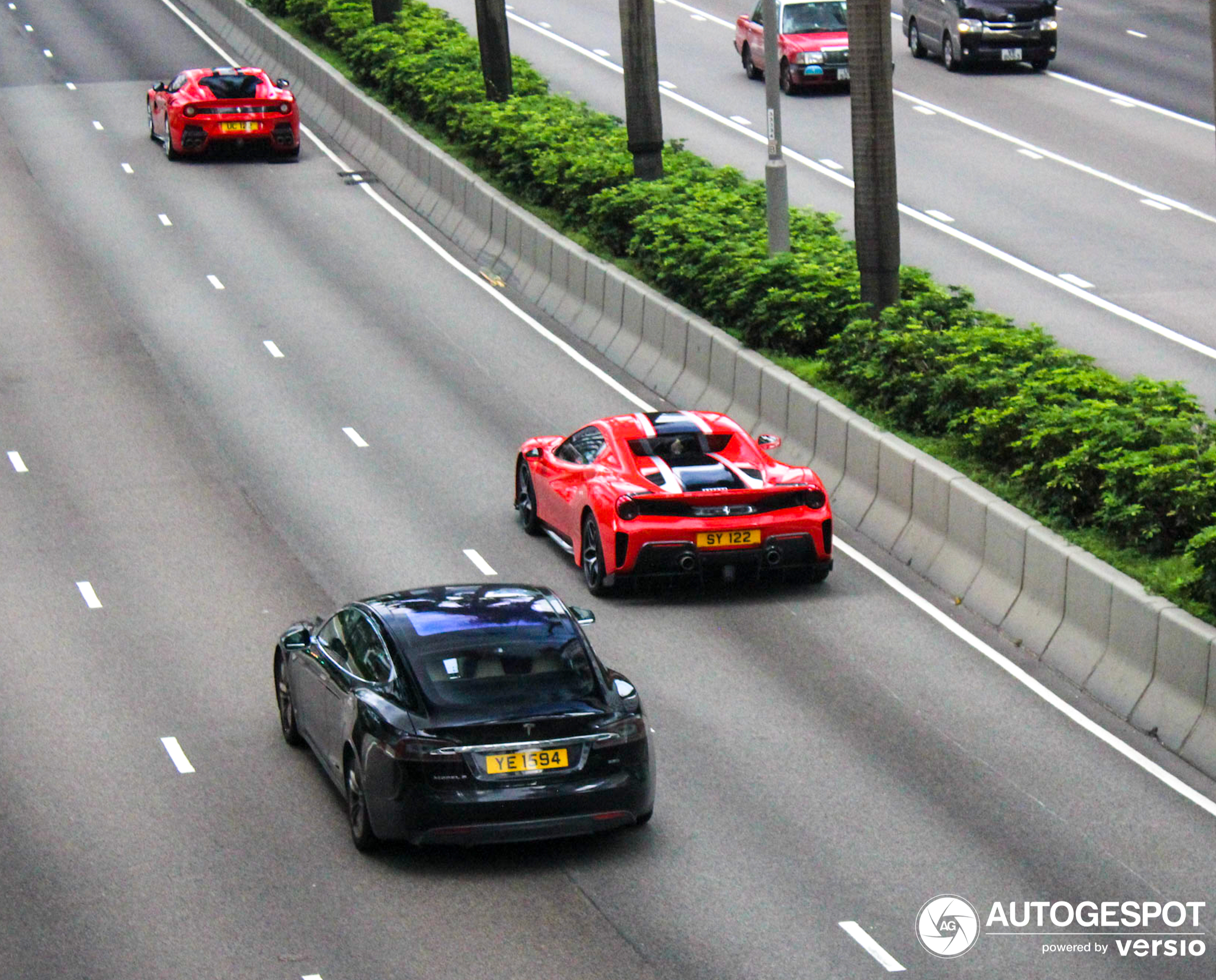 Het regent speciale Ferrari's in Hong Kong