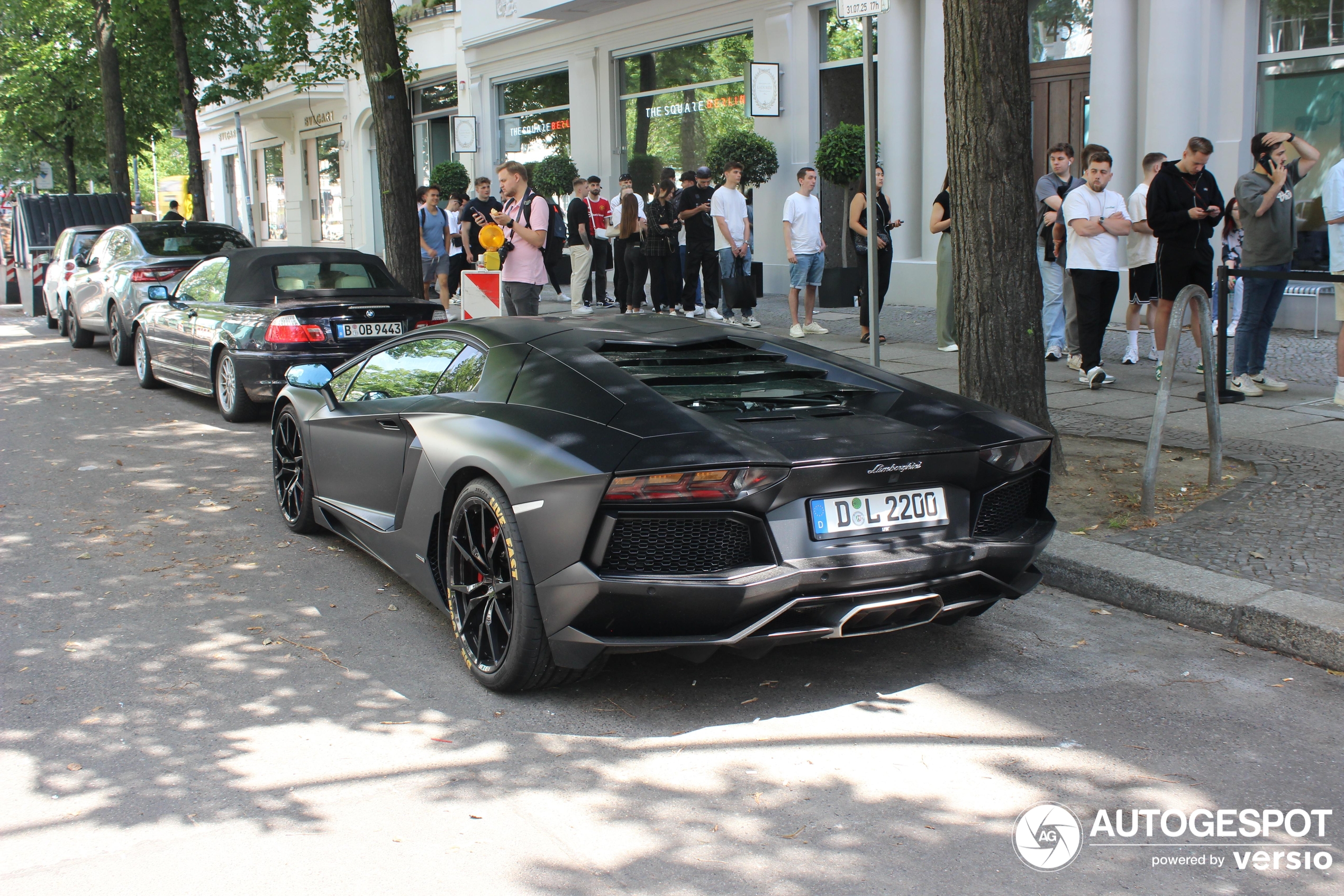 Lamborghini Aventador LP700-4