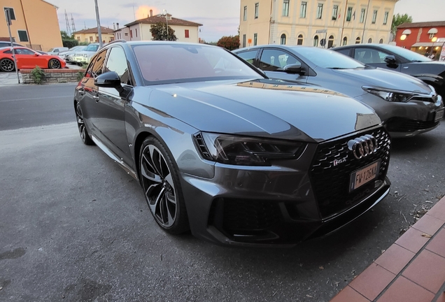 Audi RS4 Avant B9