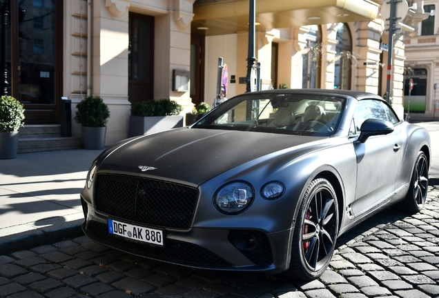 Bentley Continental GTC 2019