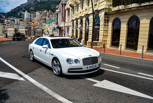 Bentley Flying Spur V8