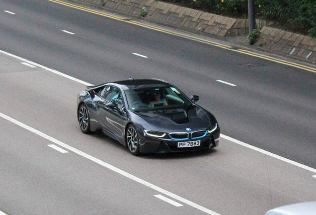 BMW i8