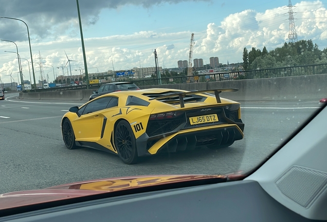 Lamborghini Aventador LP750-4 SuperVeloce