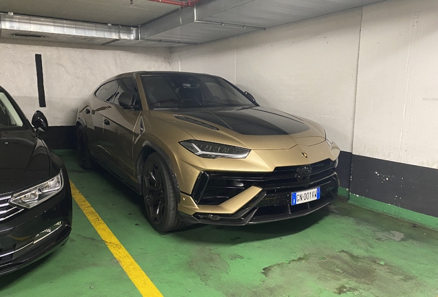 Lamborghini Urus Performante