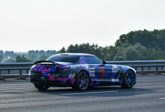 Mercedes-Benz SLS AMG