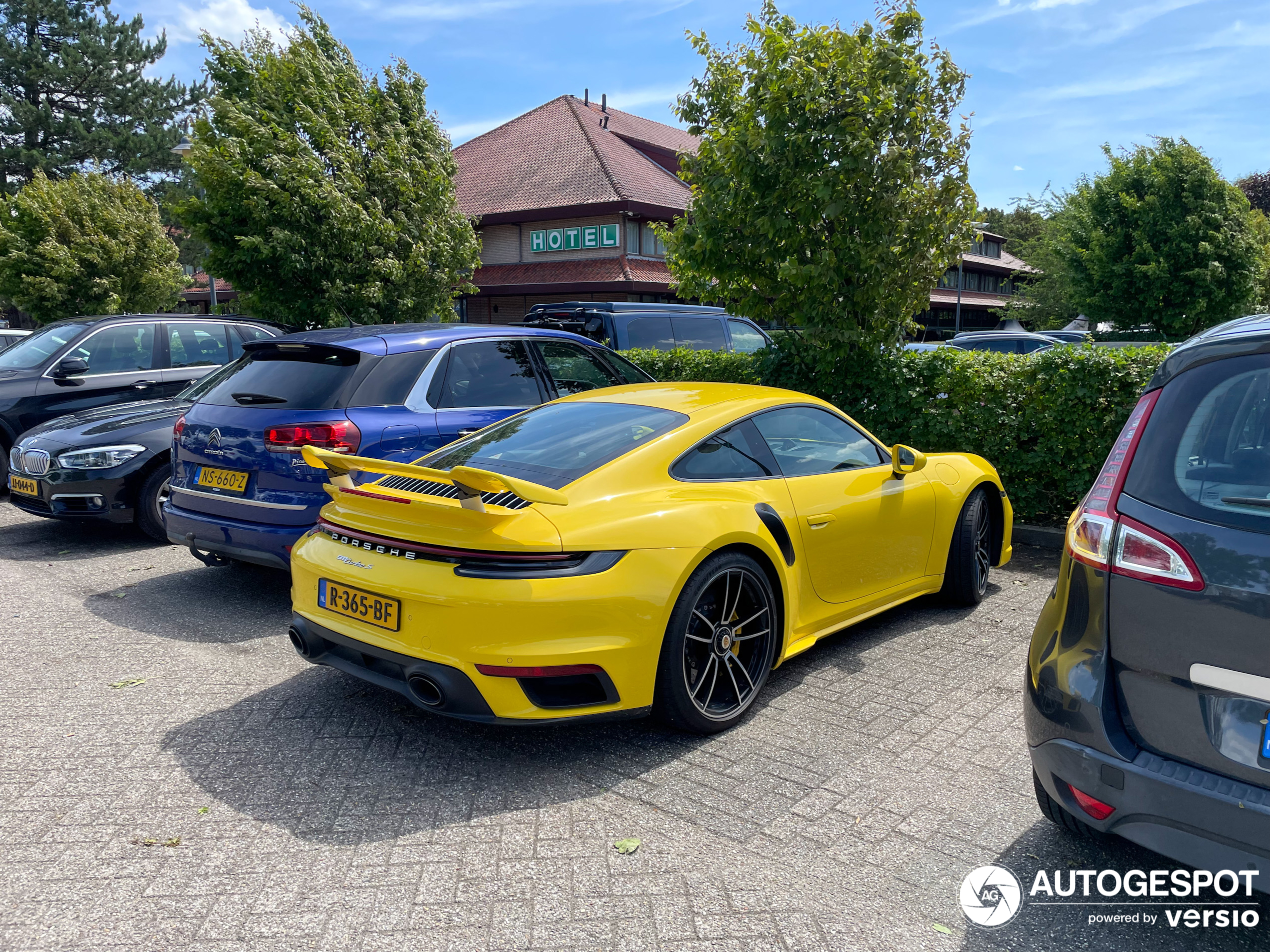 Porsche 992 Turbo S