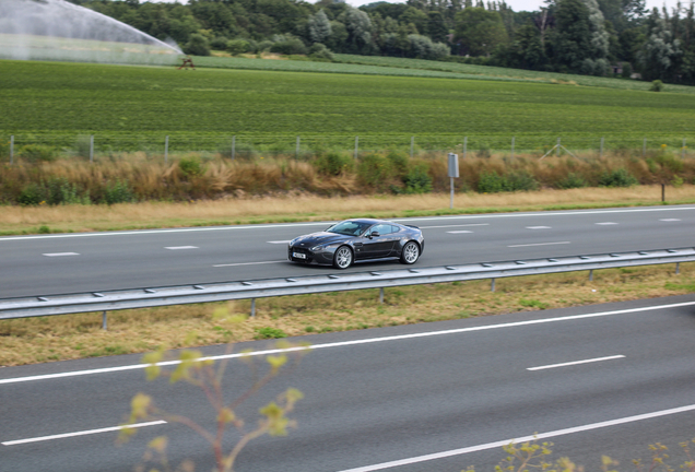 Aston Martin V12 Vantage S