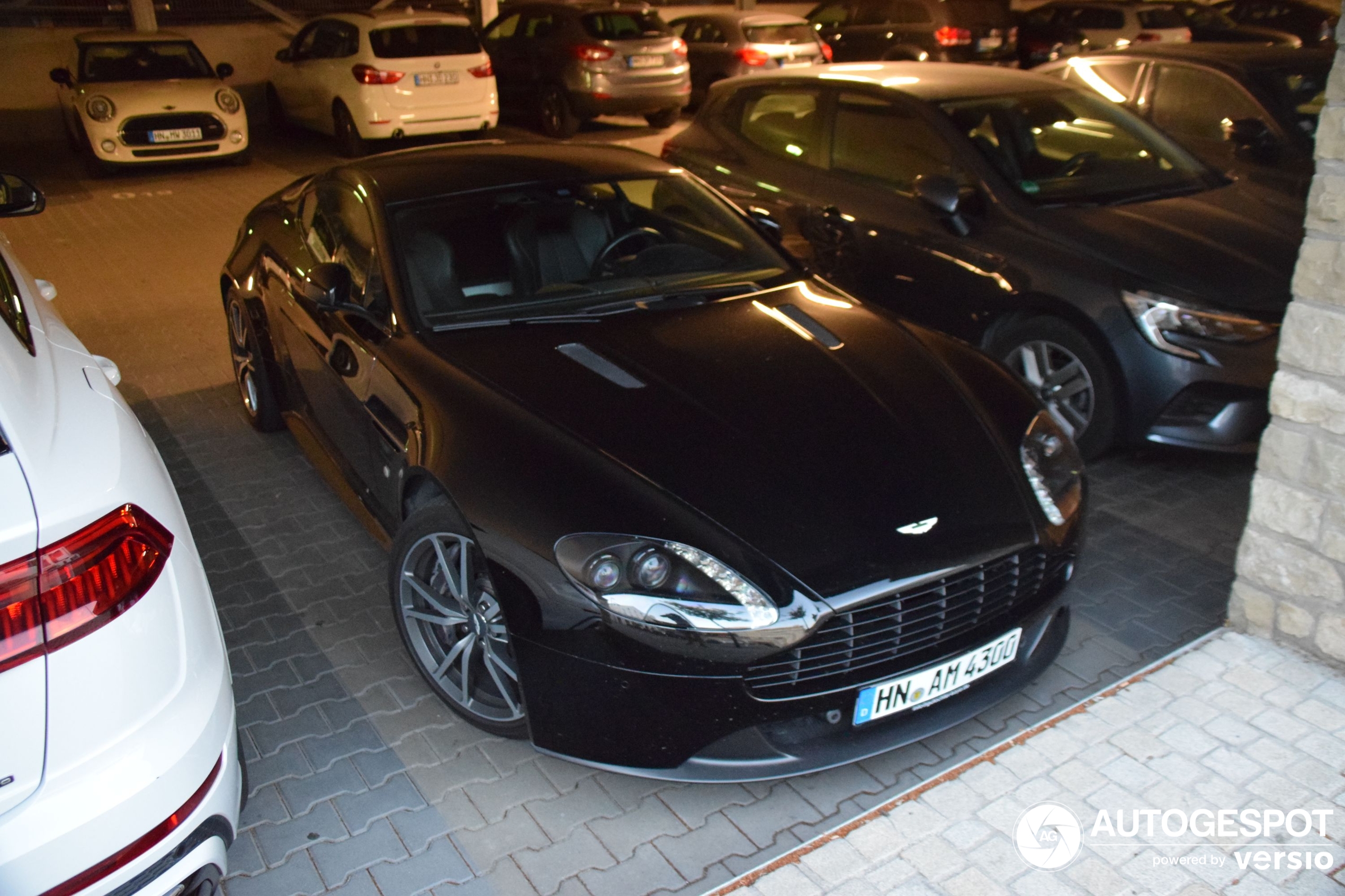 Aston Martin V8 Vantage N430