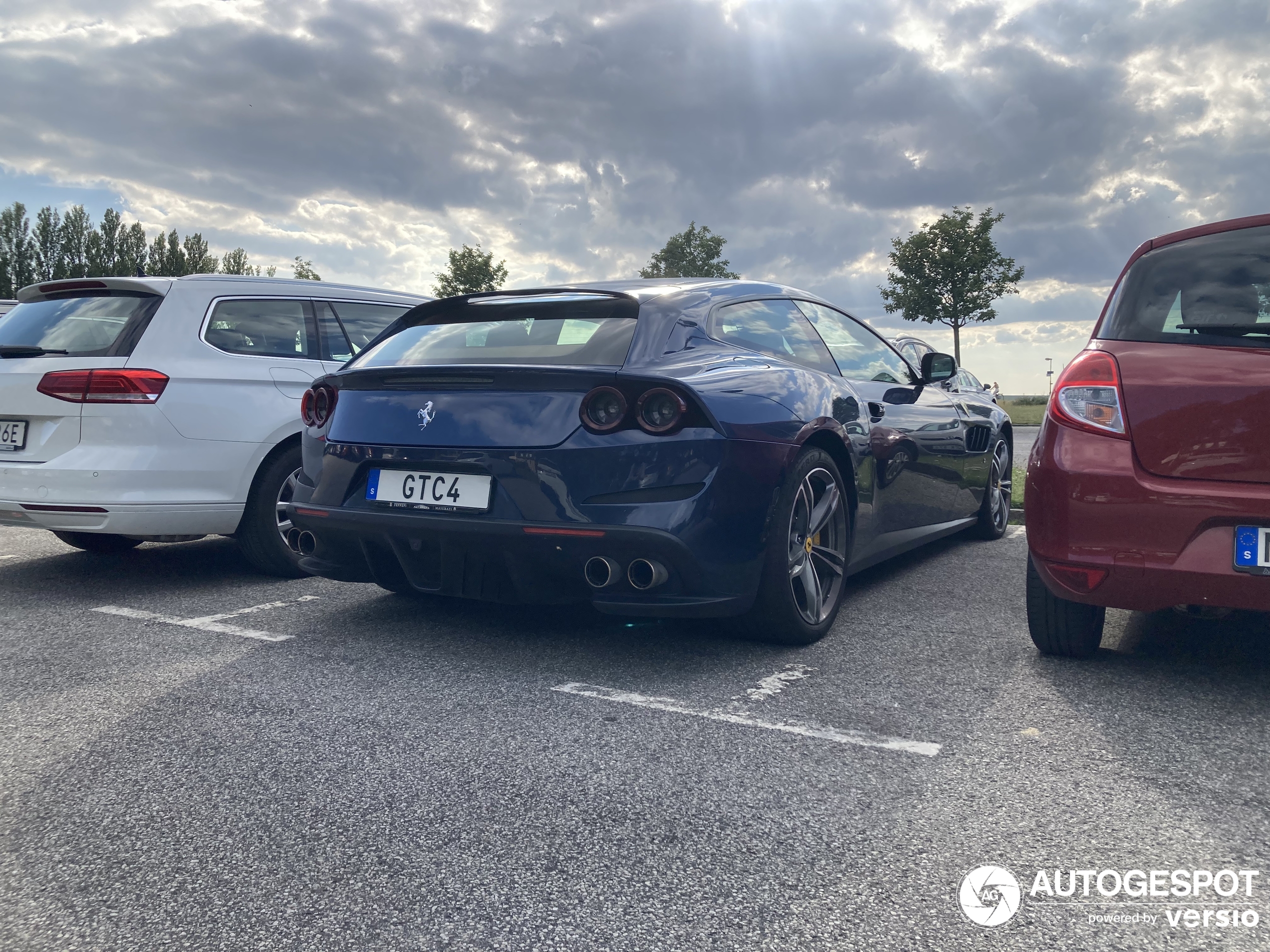 Ferrari GTC4Lusso