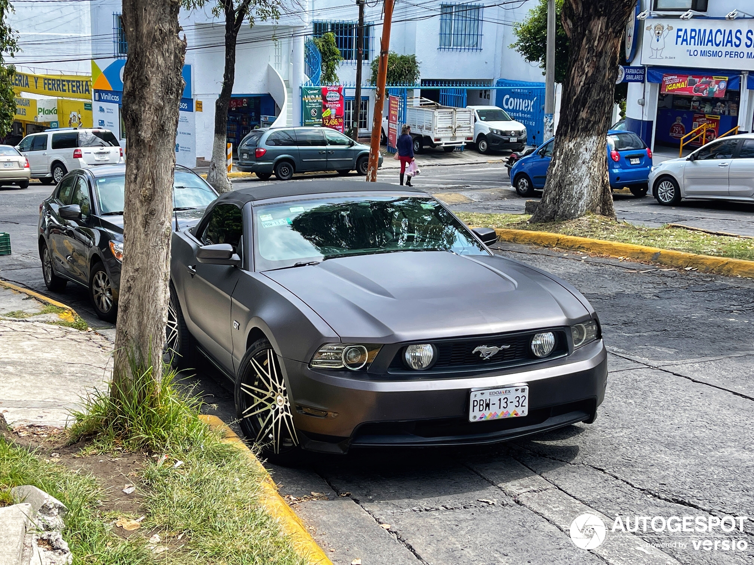 Ford Mustang GT Convertible 2010